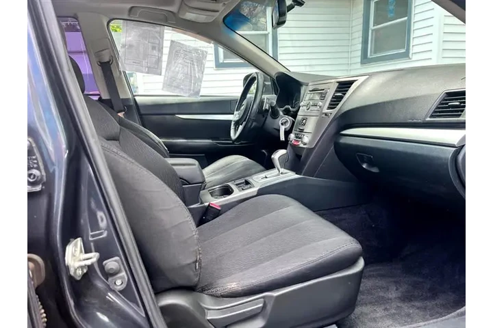 $6999 : 2010 Legacy image 9