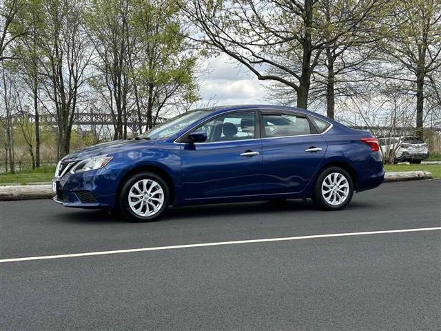 $11195 : 2018 Sentra SV image 4