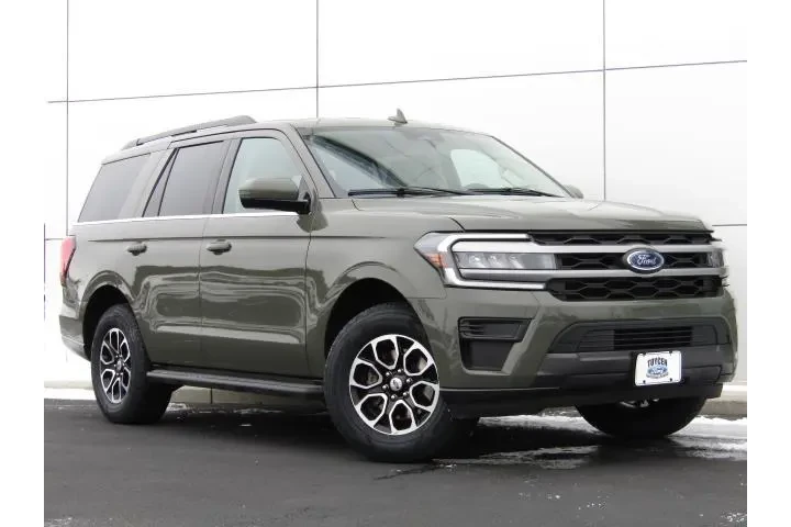 $32688 : Ford Expedition 2024 4x4 XLT image 1