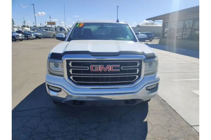 $22999 : 2017 GMC Sierra 1500 SLE image 9