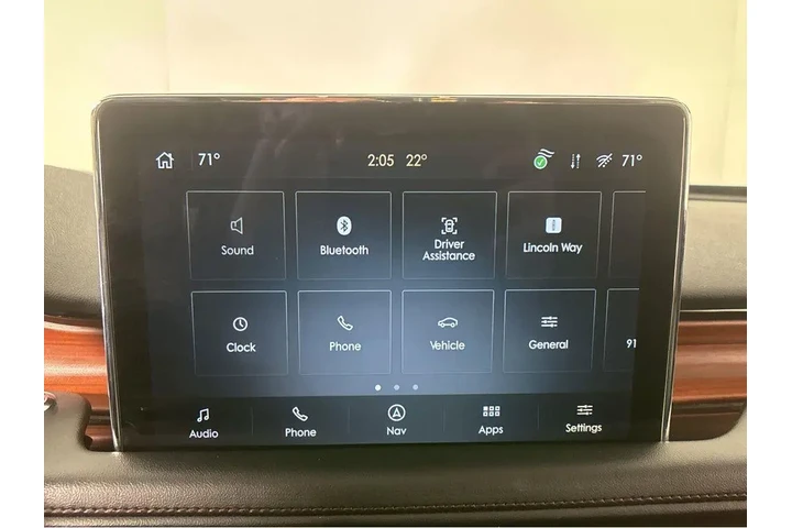 $48594 : 2023 Aviator Reserve image 7