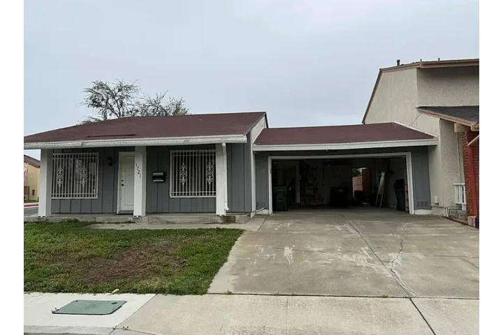 $2300 : New paint inside. two car att image 2