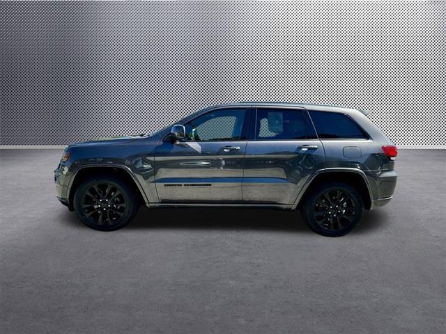 $25147 : 2018 Grand Cherokee Altitude image 4