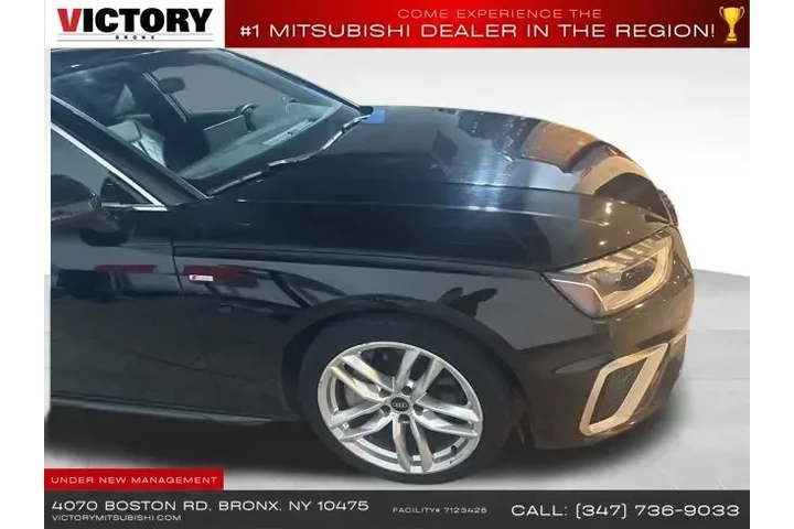 $17995 : Audi A4 2022 AWD quattro S l image 9