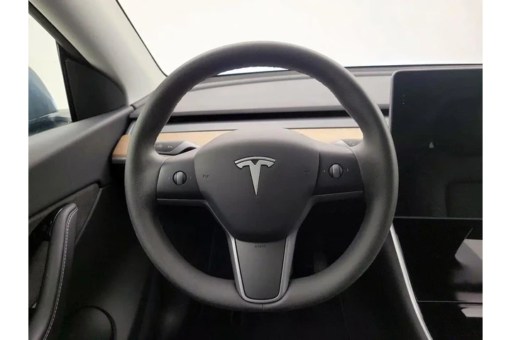 $28998 : Tesla Model Y 2021 AWD Long image 10