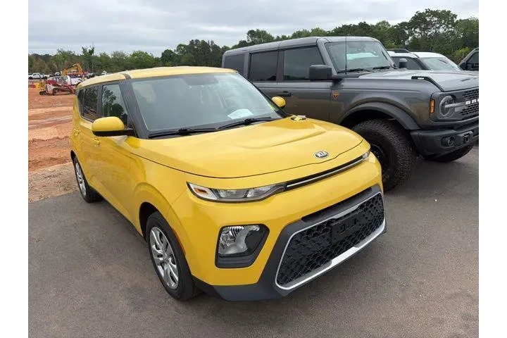 $13992 : Kia Soul 2020 S 4dr Crossove image 2
