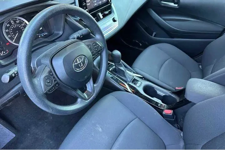 $18094 : Toyota Corolla 2020 LE 4dr S image 4