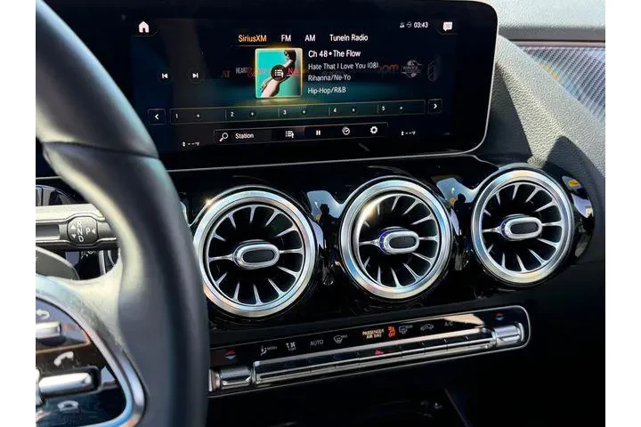 $23755 : Mercedes-Benz GLA 2021 GLA 2 image 8