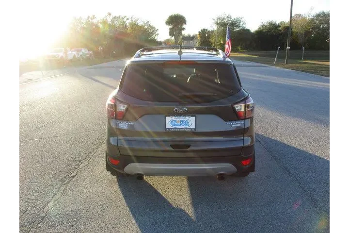 $12995 : Ford Escape 2017 Titanium 4d image 6