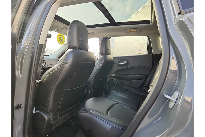 $17779 : Jeep Compass 2021 4x4 Limite image 9