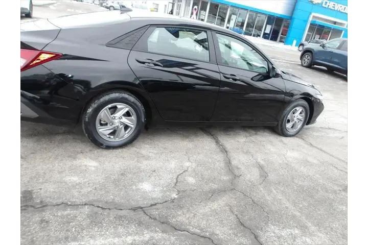 $24005 : Hyundai ELANTRA 2025 SE 4dr image 8