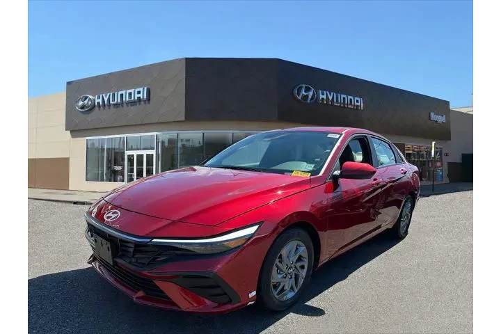 $18588 : Hyundai ELANTRA 2024 SEL 4dr image 5