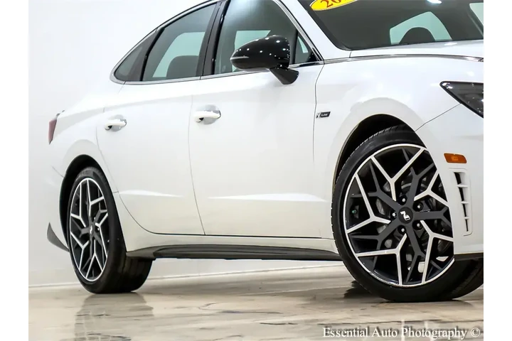 $22995 : Hyundai SONATA 2022 N Line N image 4