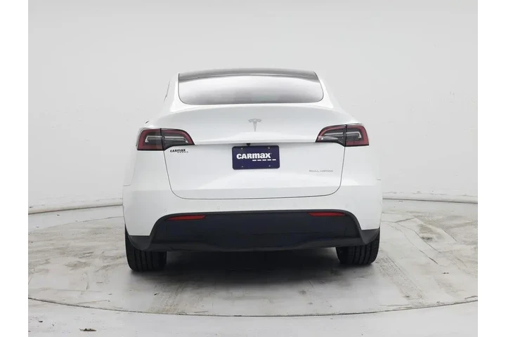 $29998 : Tesla Model Y 2022 AWD Long image 6