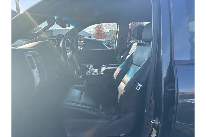 $37604 : Chevrolet Silverado 2500HD 2 image 3