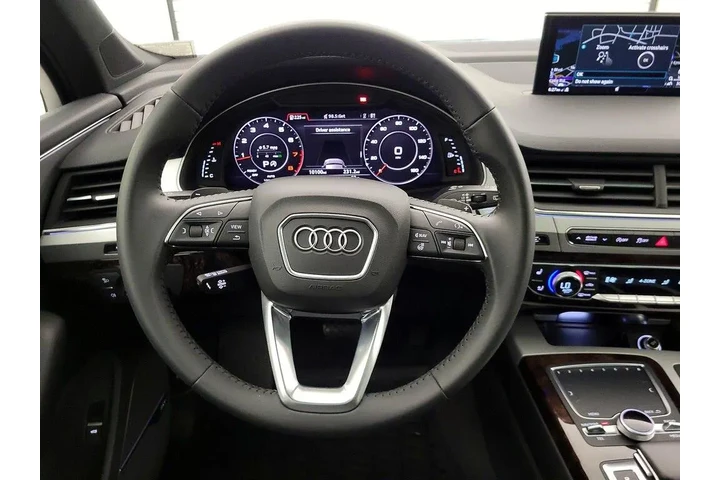 $31998 : Audi Q7 2019 AWD quattro SE image 10