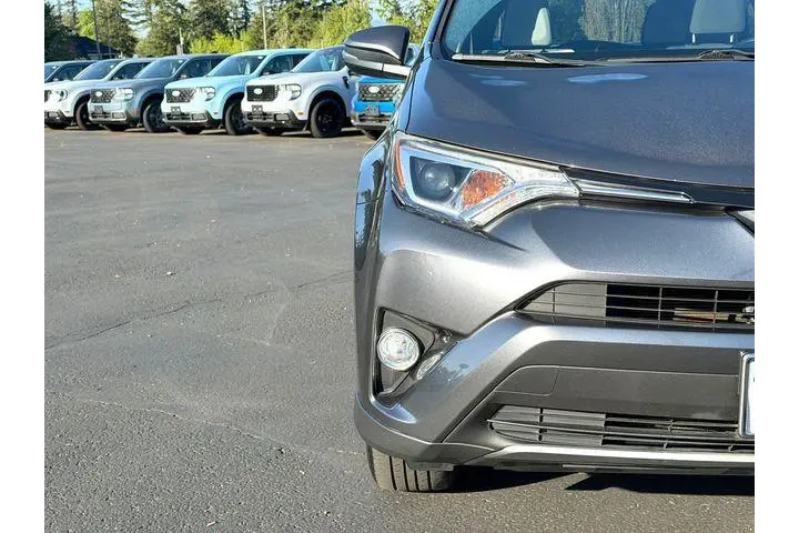 $20995 : Toyota RAV4 2017 AWD XLE 4dr image 8