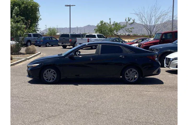 $19990 : Hyundai ELANTRA 2024 SEL 4dr image 6