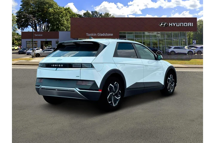 $27750 : Hyundai IONIQ 5 2024 AWD SEL image 7