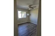 $900 : Beautiful Home...LAKEWOOD,CA thumbnail