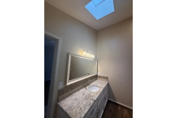 $1000 : Home for rent image 5