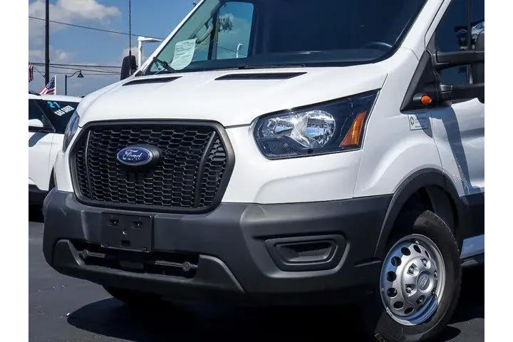 $33896 : Ford Transit 2022 350 HD 3dr image 3