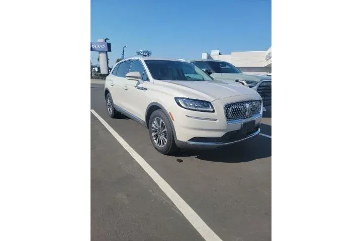 $35938 : Lincoln Nautilus 2023 AWD St image 4