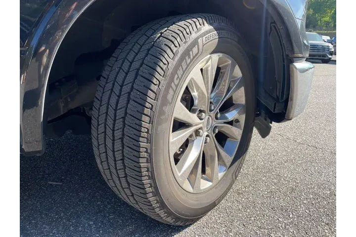 $17839 : Ford F-150 2016 4x2 King Ran image 2