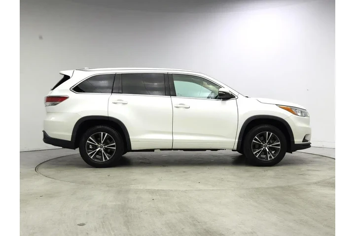$24998 : Toyota Highlander 2016 XLE 4 image 7