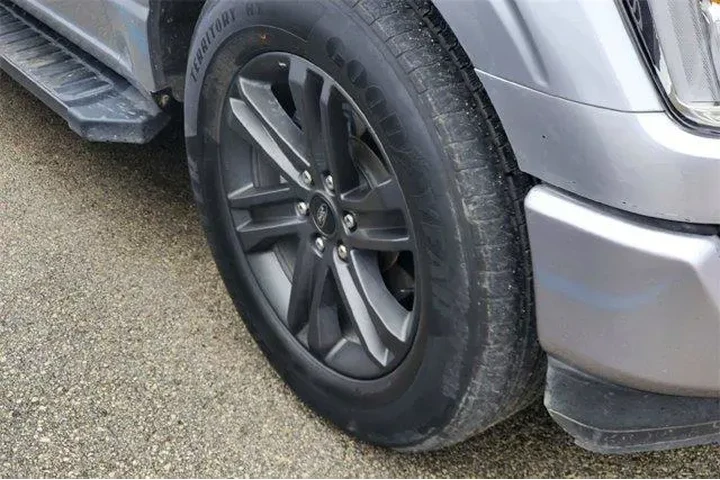 $30607 : Ford F-150 2023 4x2 XL 4dr S image 4