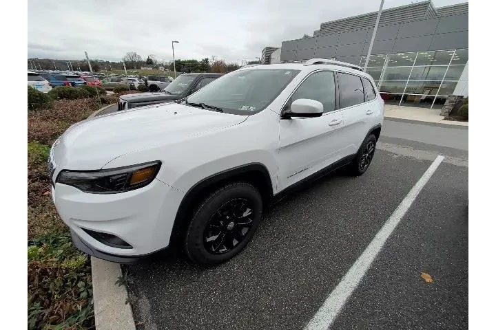 $14829 : Jeep Cherokee 2019 4x4 Latit image 2