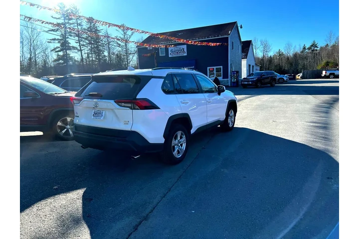 $23900 : Toyota RAV4 2020 AWD XLE 4dr image 6