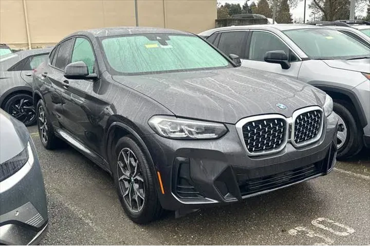 $39990 : BMW X4 2023 AWD xDrive30i 4d image 2