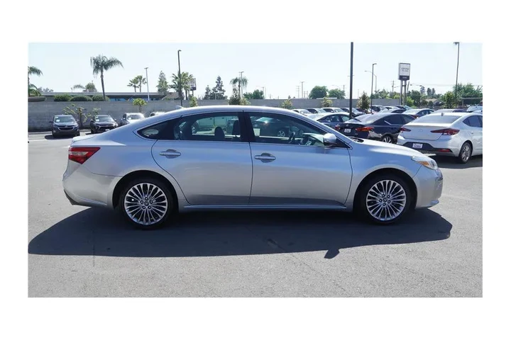 $17984 : 2017 Avalon Limited Sedan 4D image 5