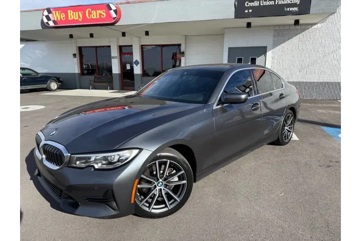 $22517 : 2019 BMW 3 Series 330i xDrive image 1