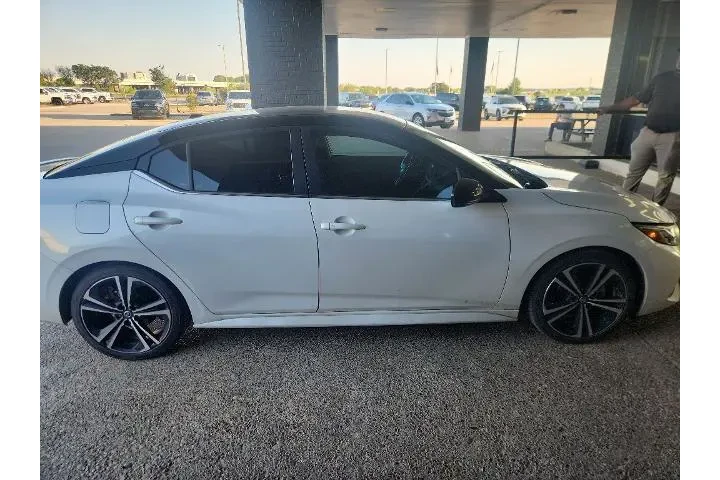 $16055 : Nissan Sentra 2021 SR 4dr Se image 9