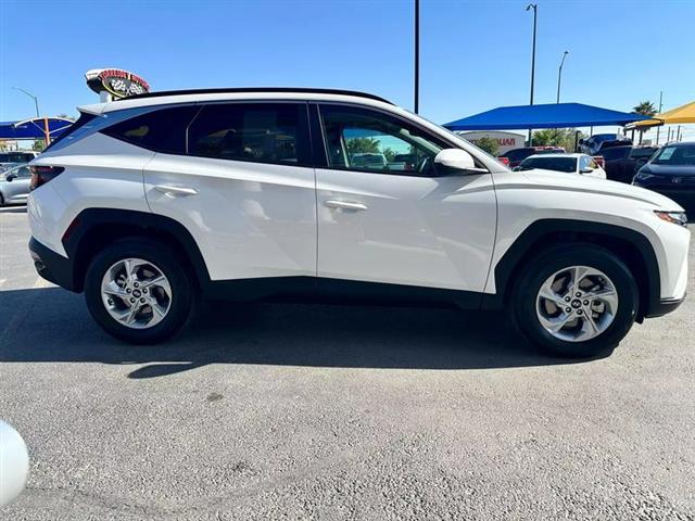 $27995 : Pre-Owned 2024 Tucson SEL Spo image 5