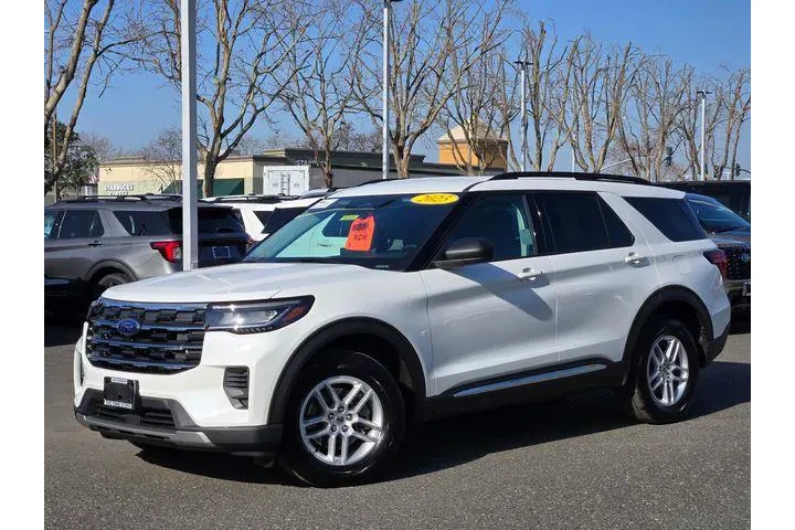 $38900 : Ford Explorer 2025 AWD Activ image 2