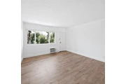 $2470 : 2.5x the rent minimum thumbnail