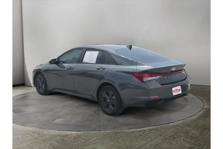$21216 : Hyundai ELANTRA 2023 SEL 4dr image 3