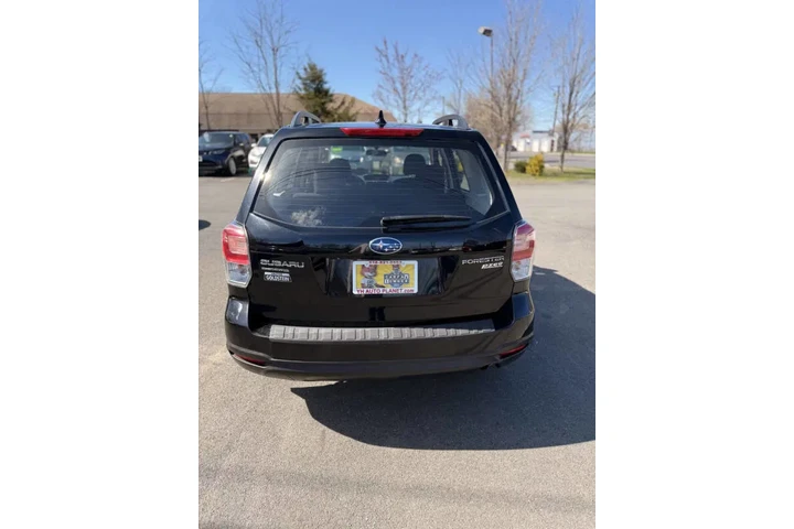 $15500 : 2017 Forester 2.5i image 9