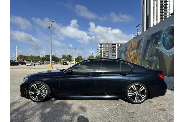 $14900 : 2016 BMW 7 Series image 8