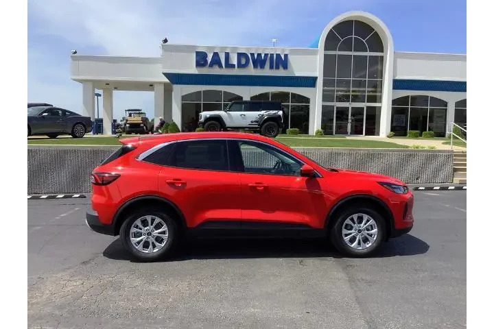 $29950 : Ford Escape 2024 AWD Active image 8