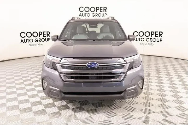 $29386 : Subaru Forester 2025 AWD Pre image 9