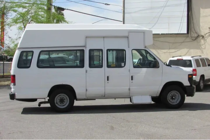 $13995 : 2011 E-Series E-350 SD image 8