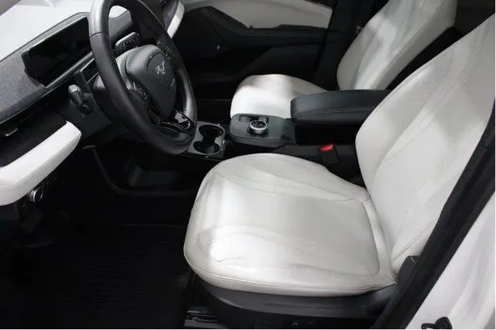 $24959 : Ford Mustang Mach-E 2021 AWD image 6