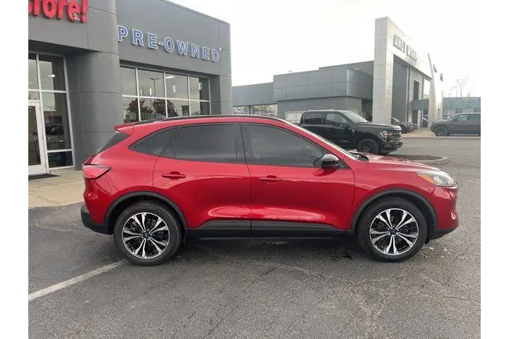 $21760 : Ford Escape 2022 AWD SE 4dr image 5