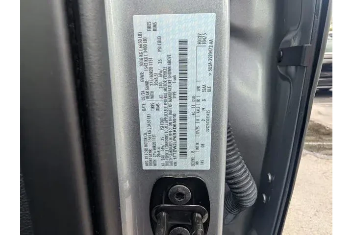 $39997 : Ford F-150 2024 4x4 STX 4dr image 9