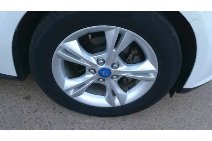 $6999 : 2012 Focus SE image 10