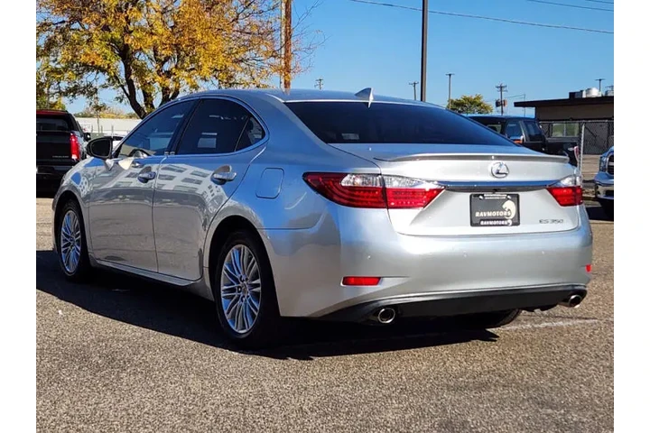 $14572 : 2015 ES 350 image 8